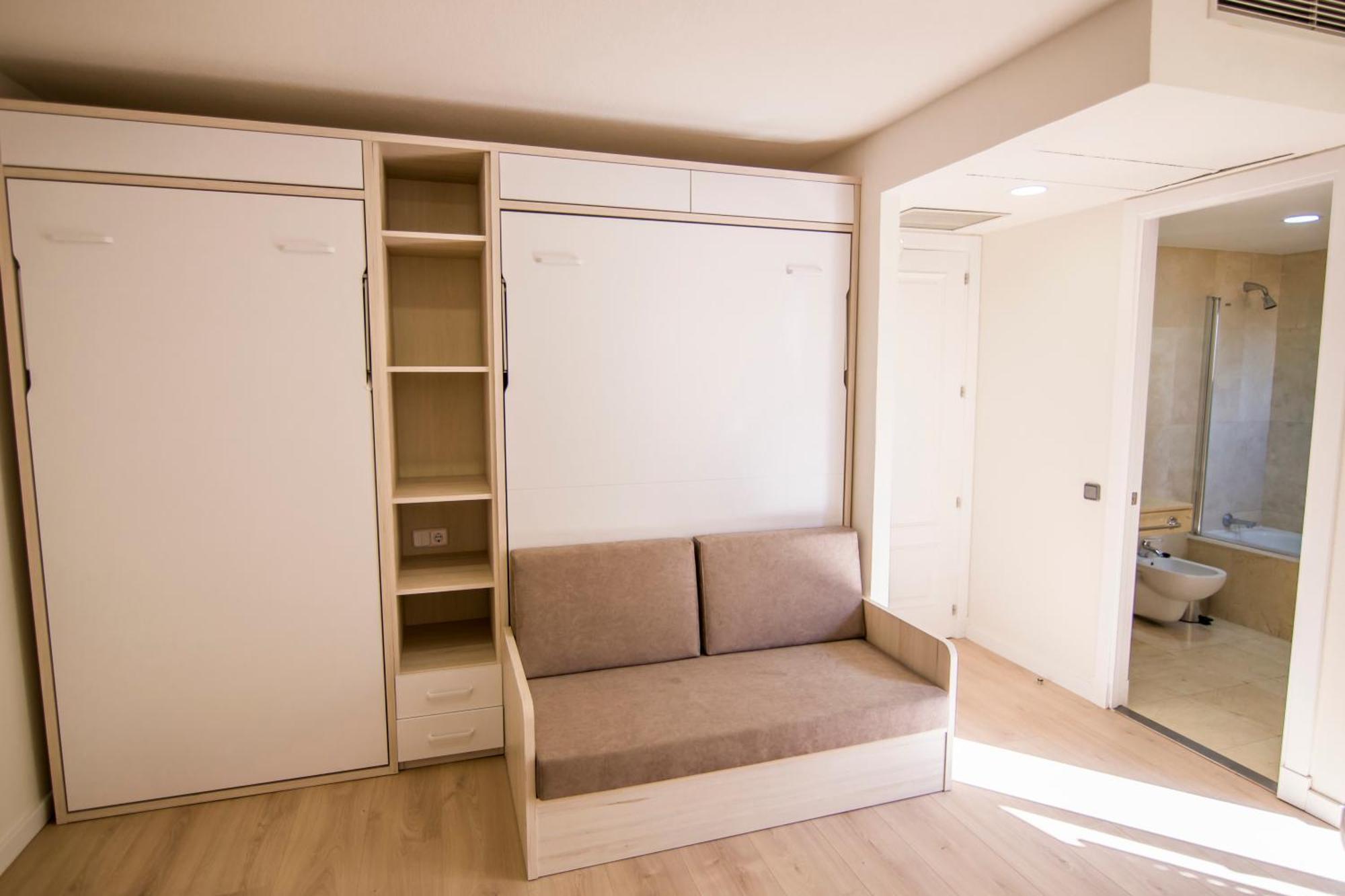 Apartamentos Plaza De Santiago - Estudios Turisticos - 1 Llave Pinto Εξωτερικό φωτογραφία
