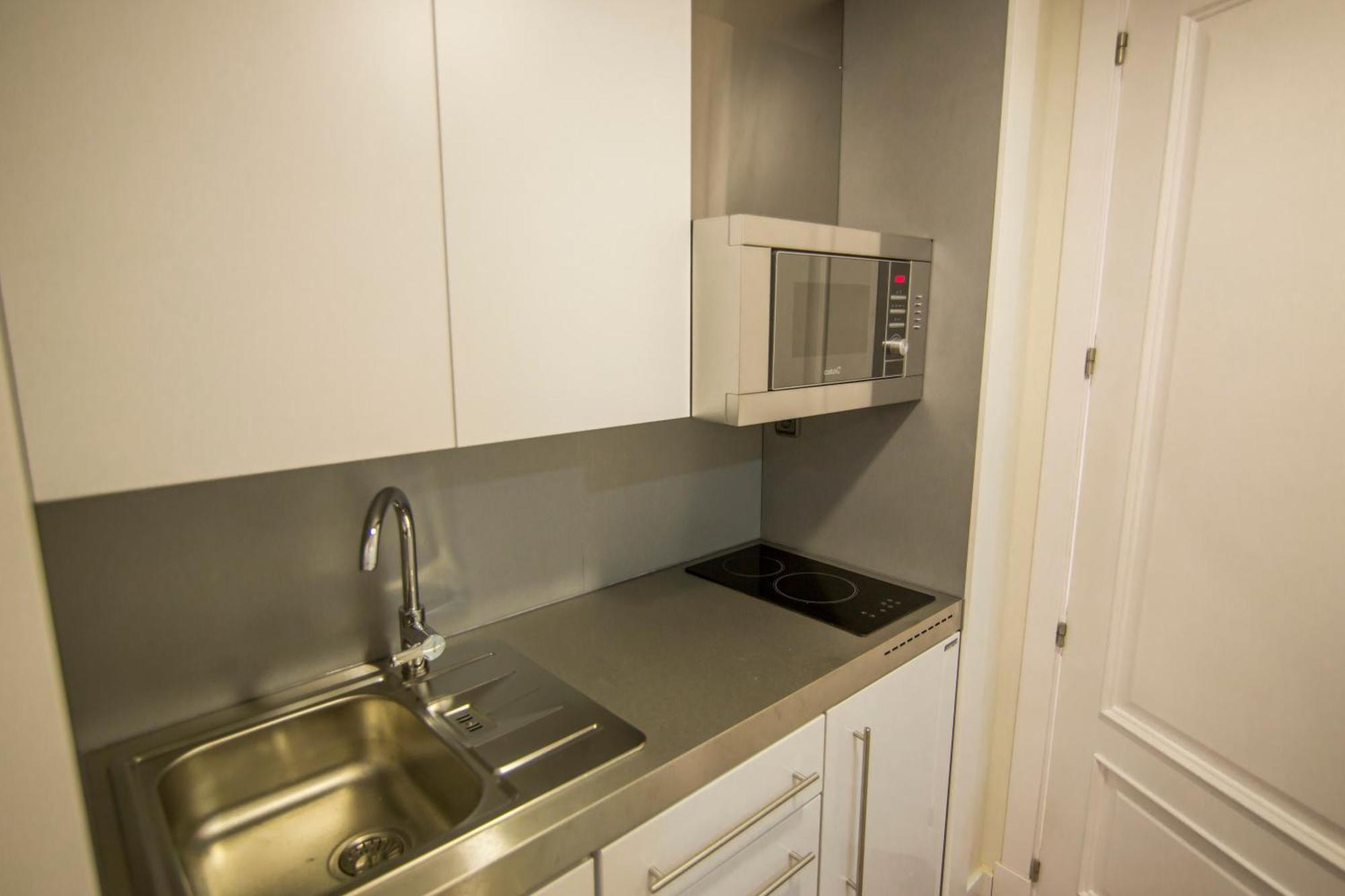 Apartamentos Plaza De Santiago - Estudios Turisticos - 1 Llave Pinto Εξωτερικό φωτογραφία