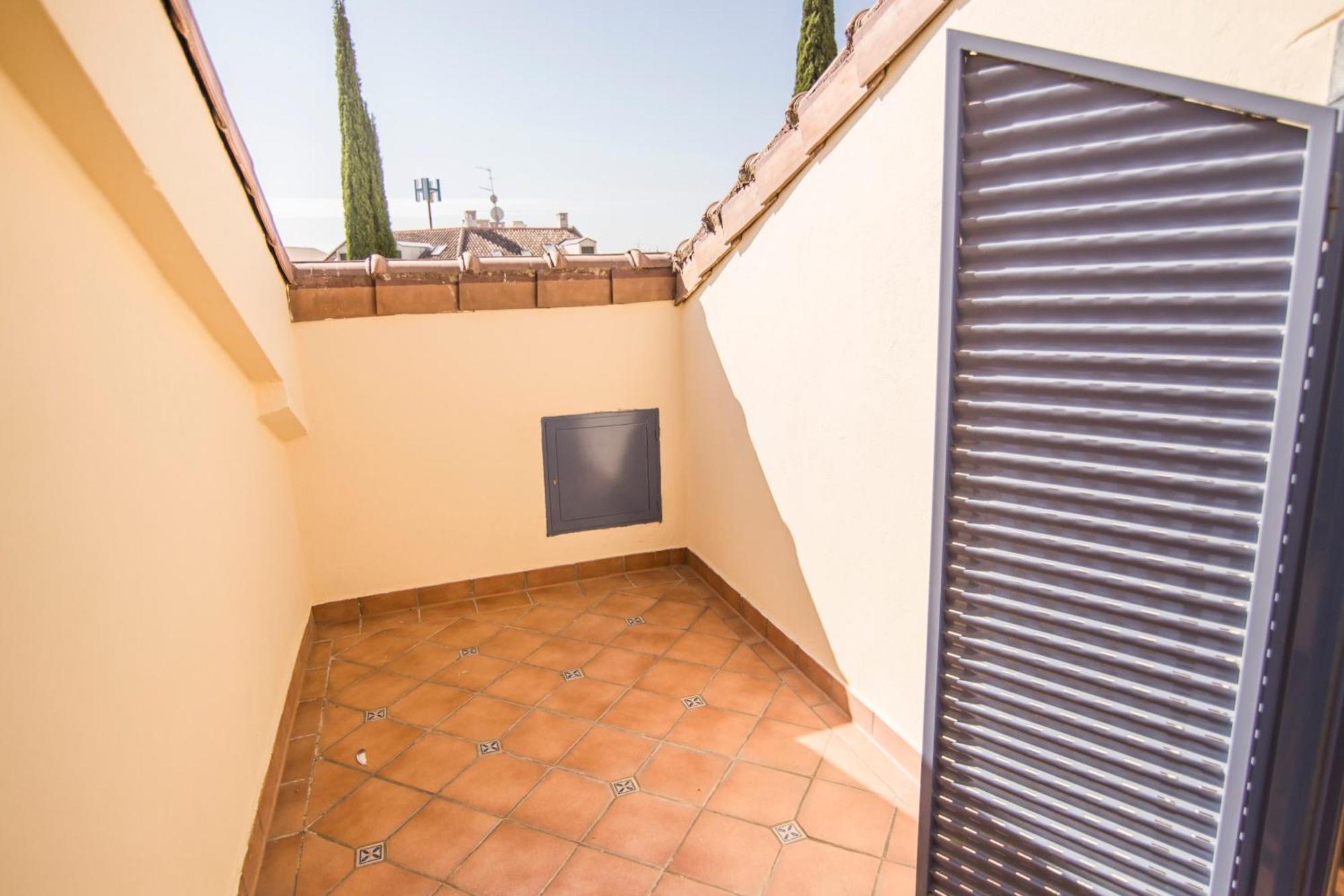 Apartamentos Plaza De Santiago - Estudios Turisticos - 1 Llave Pinto Εξωτερικό φωτογραφία