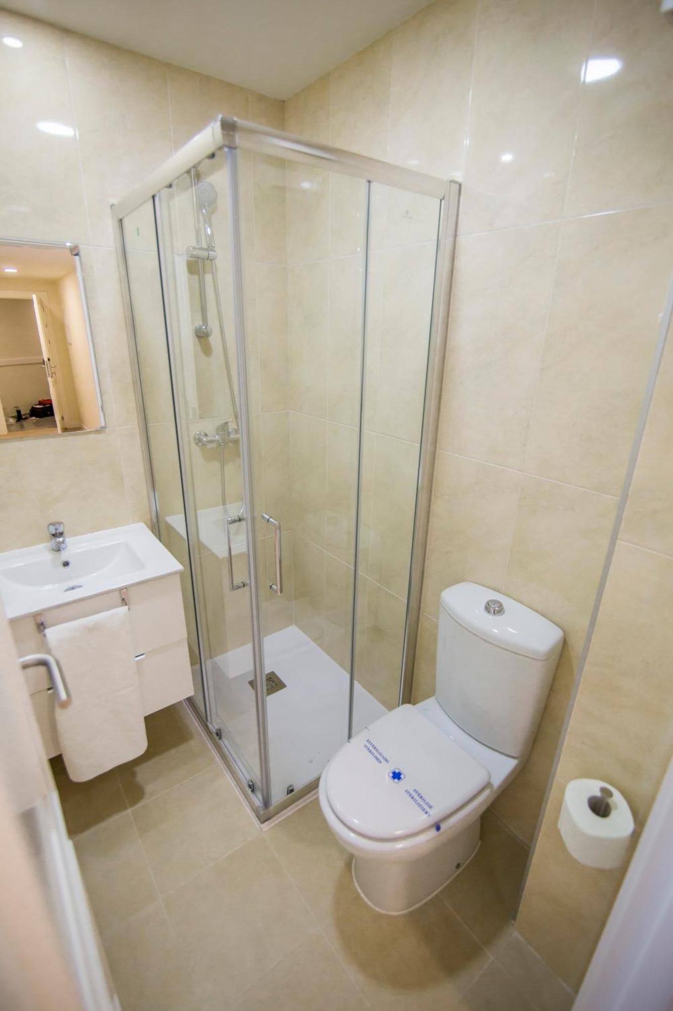 Apartamentos Plaza De Santiago - Estudios Turisticos - 1 Llave Pinto Εξωτερικό φωτογραφία