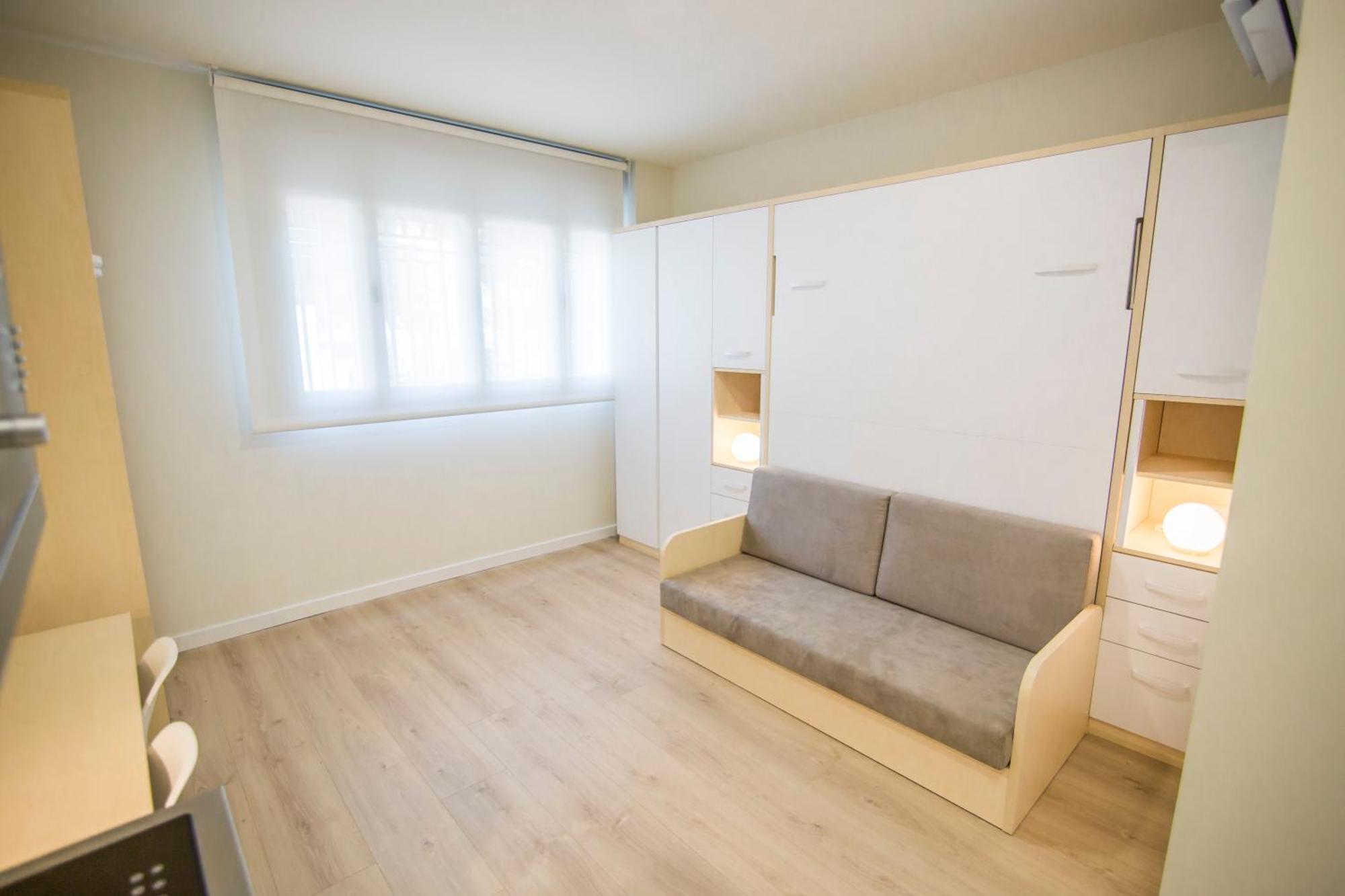 Apartamentos Plaza De Santiago - Estudios Turisticos - 1 Llave Pinto Εξωτερικό φωτογραφία